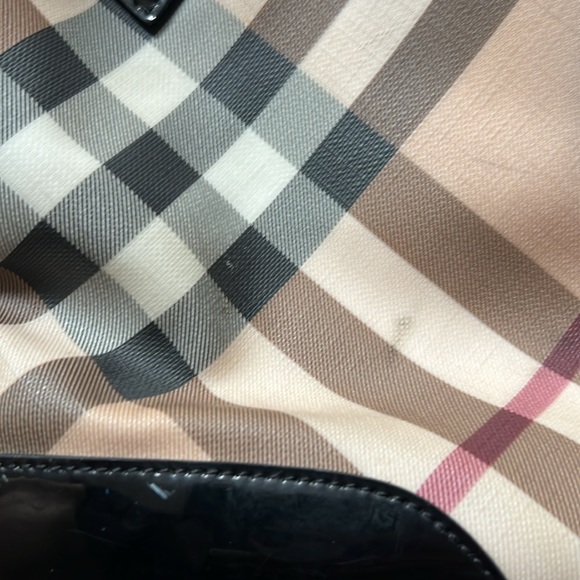 Large Burberry Tote - Picture 10 of 13